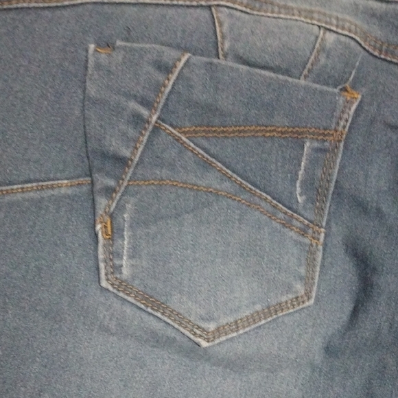 Stylish Blue Ankle-Length Women's Jeans - Picture 12 of 14